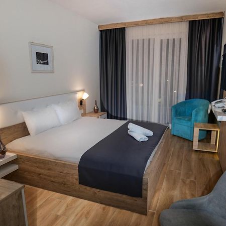 Hotel Doa Üsküp Dış mekan fotoğraf