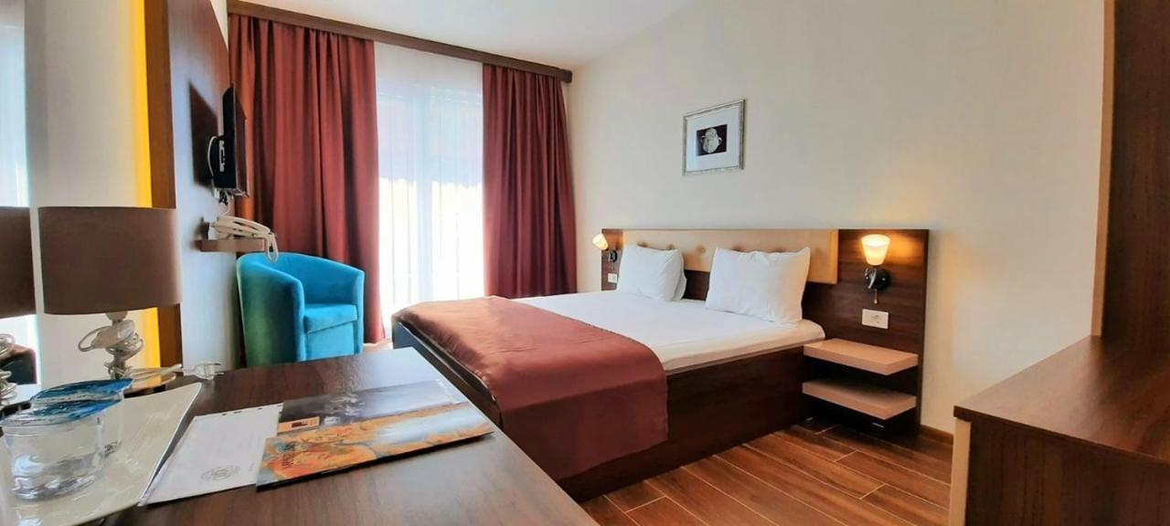 Hotel Doa Üsküp Dış mekan fotoğraf