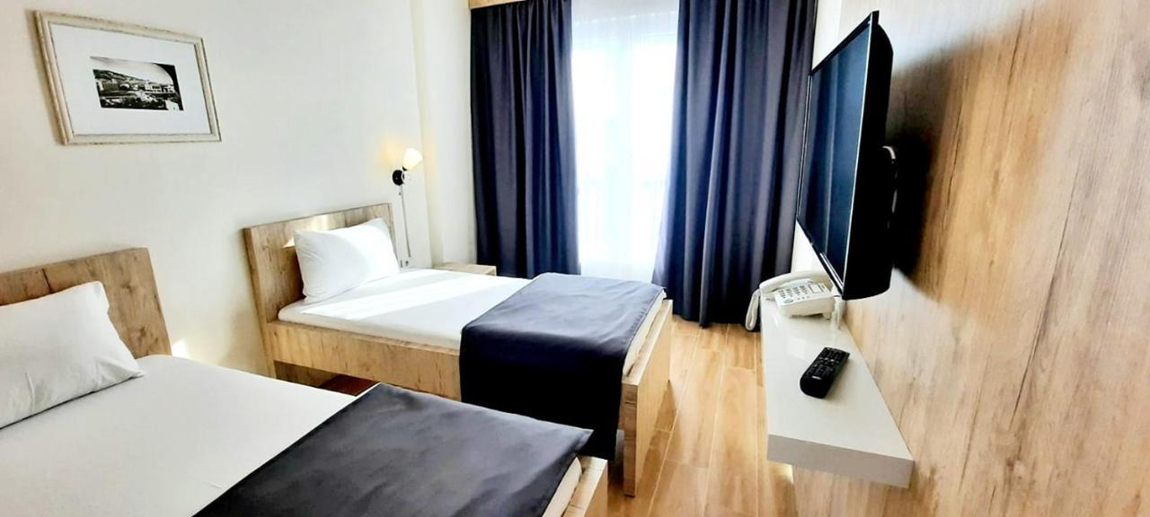Hotel Doa Üsküp Dış mekan fotoğraf